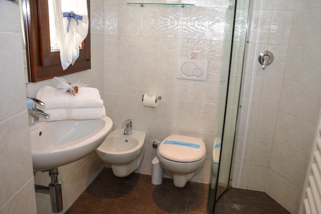 Sembenini Palace Riva del Garda Eksteriør billede