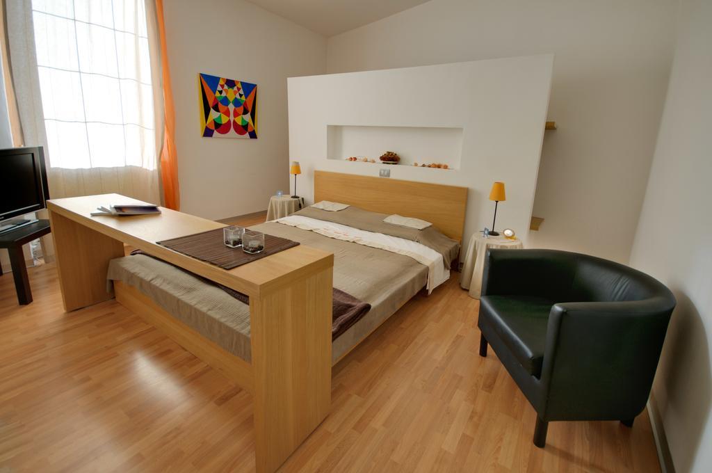 Sembenini Palace Riva del Garda Eksteriør billede