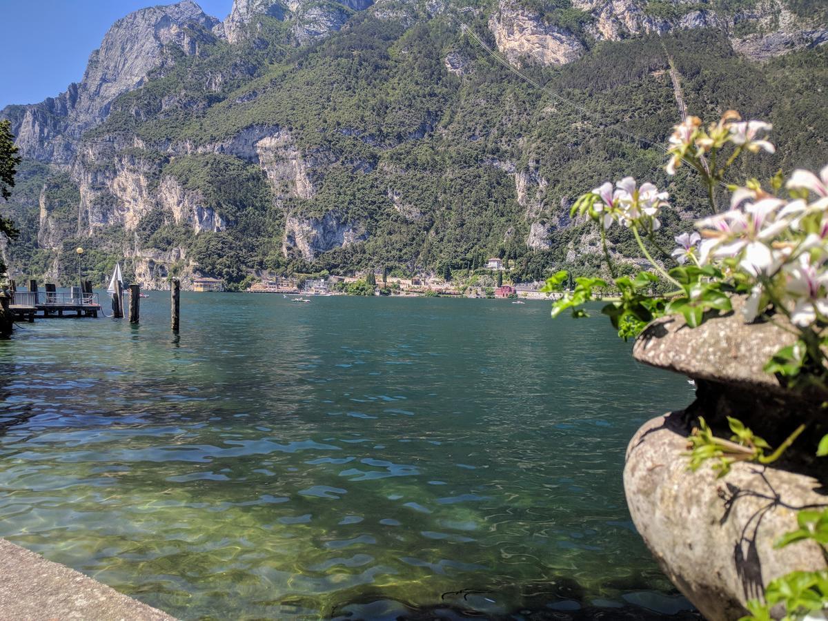 Sembenini Palace Riva del Garda Eksteriør billede