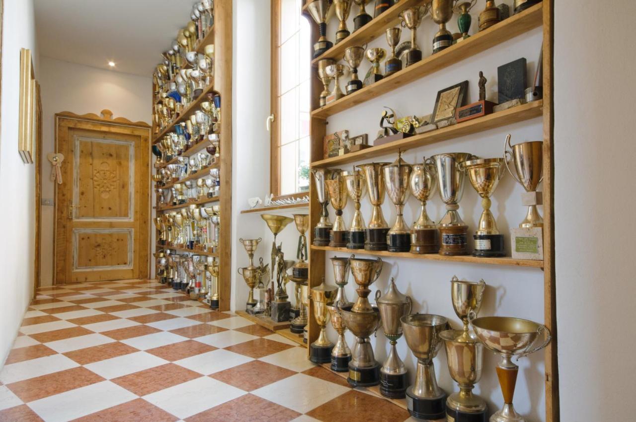 Sembenini Palace Riva del Garda Eksteriør billede
